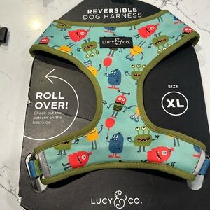 Reversible dog harness
